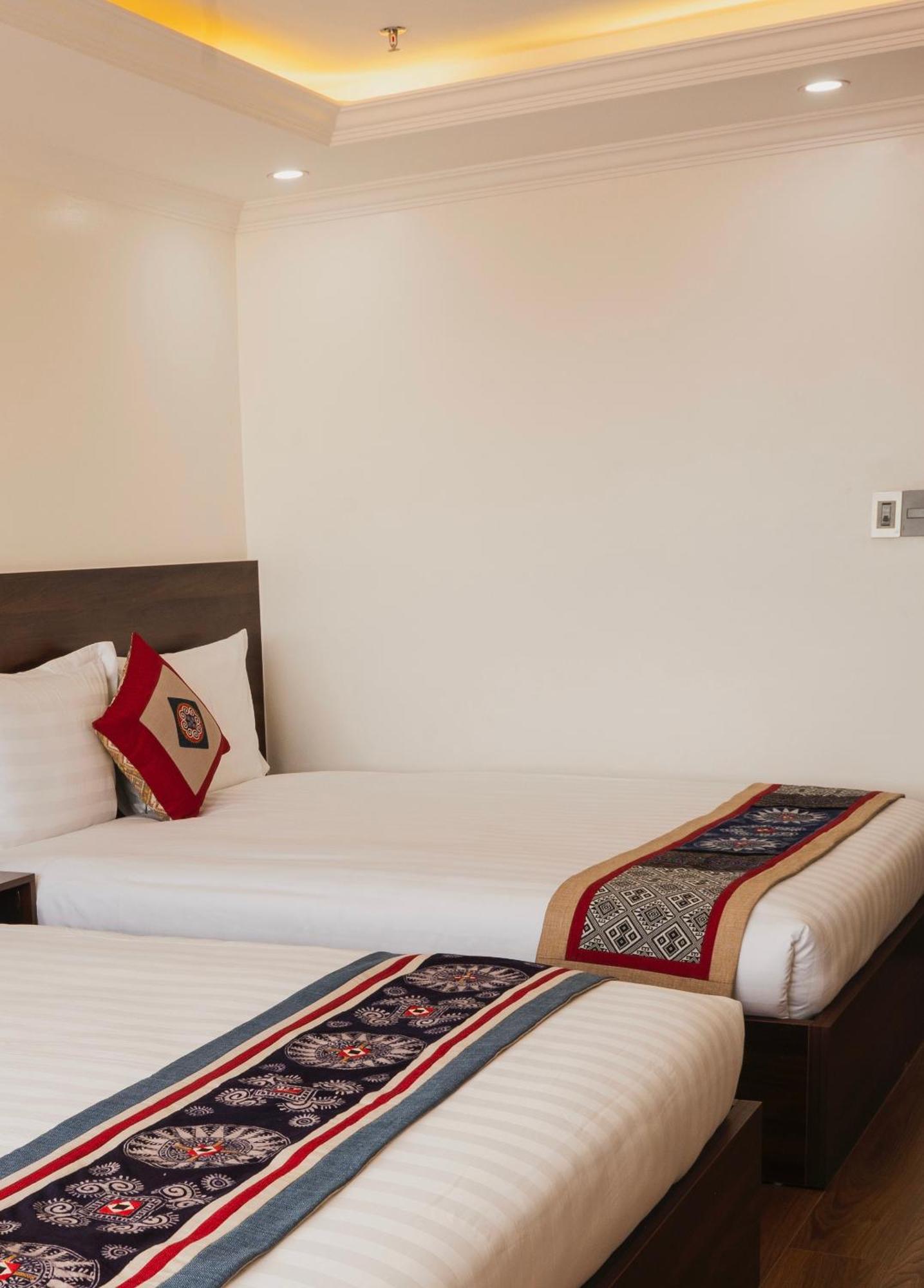 Anh Tu Hotel Sapa Bagian luar foto